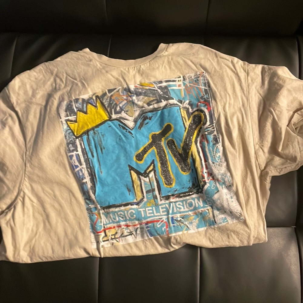 MTV shirt